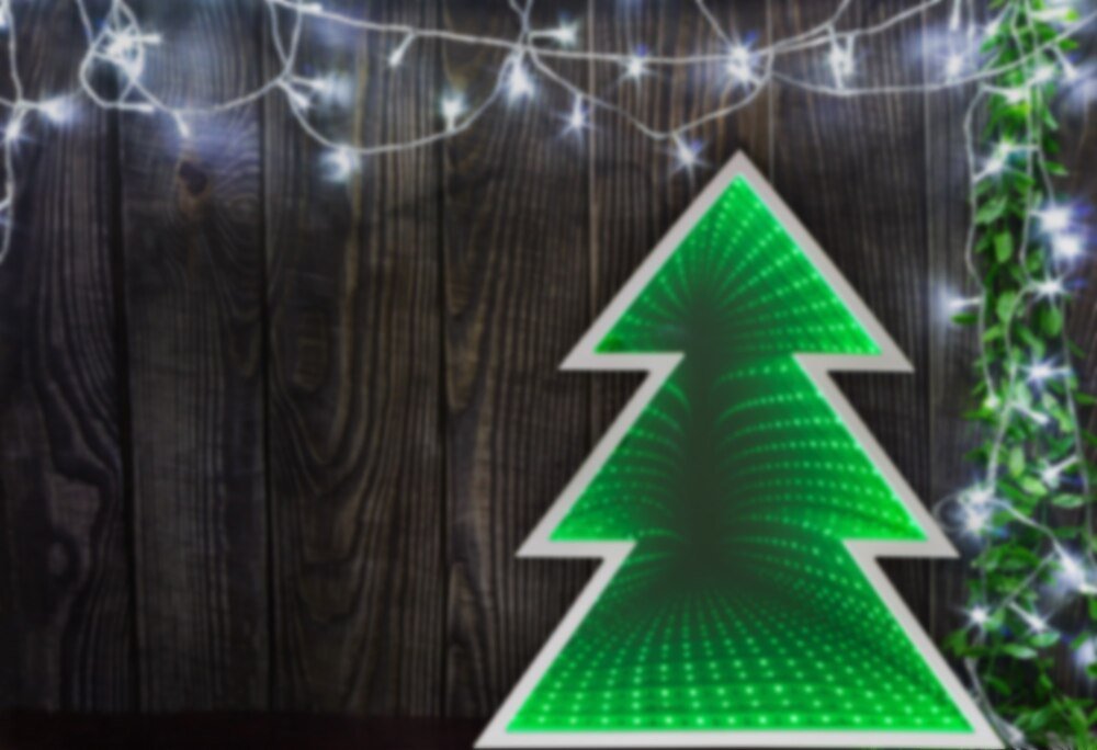 choinka-swiecaca-led-jako-element-aranzacji-ogrodu-1